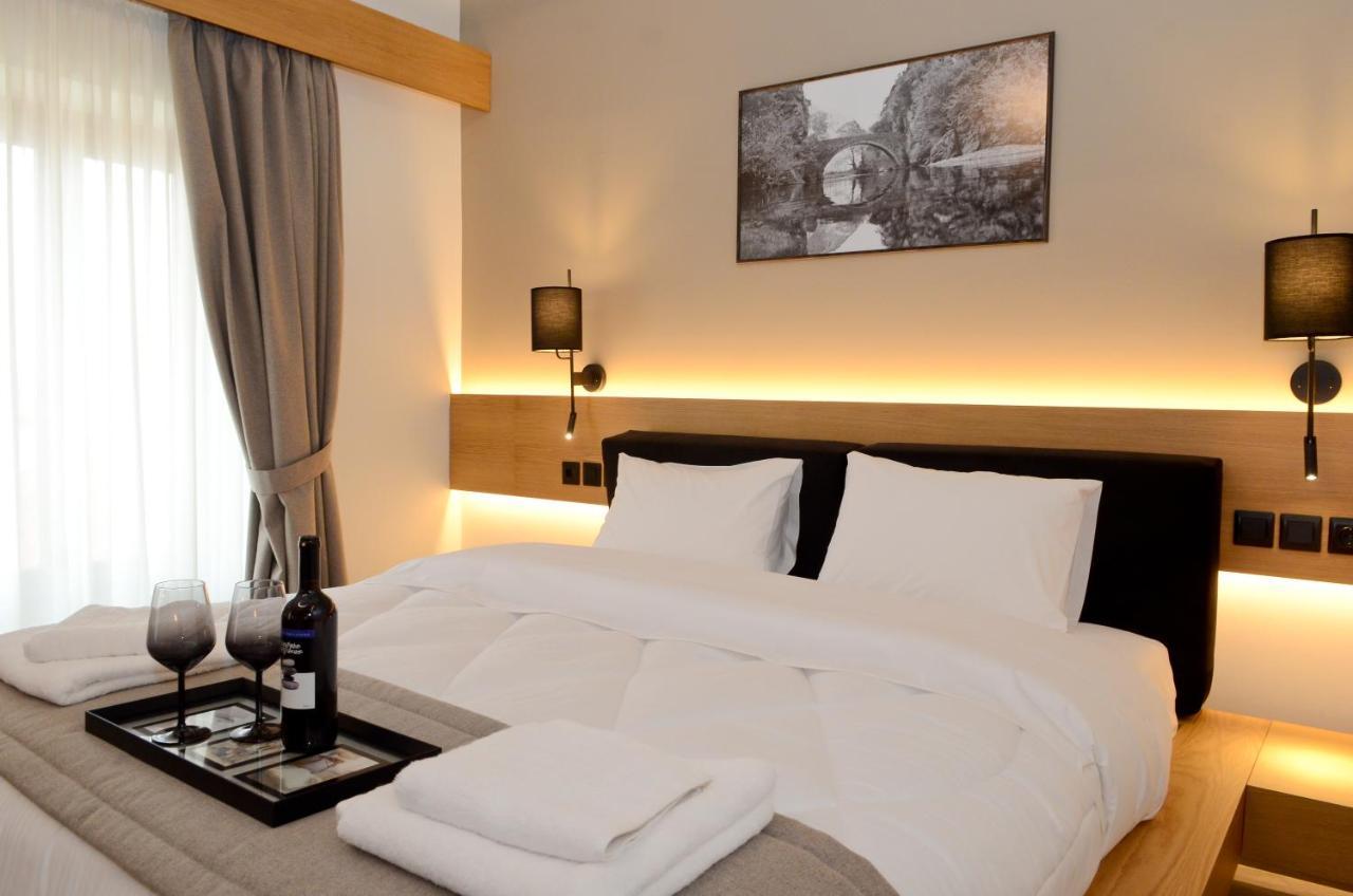 Roloi Suites นาฟปาคตอส ภายนอก รูปภาพ