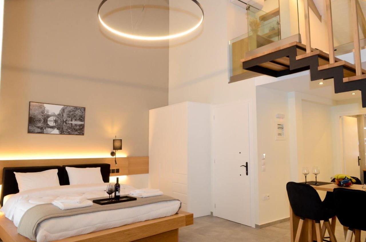 Roloi Suites นาฟปาคตอส ภายนอก รูปภาพ