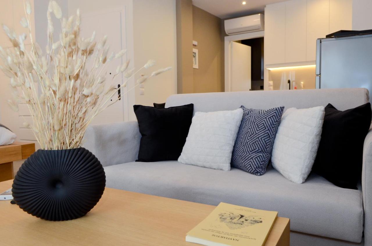 Roloi Suites นาฟปาคตอส ภายนอก รูปภาพ
