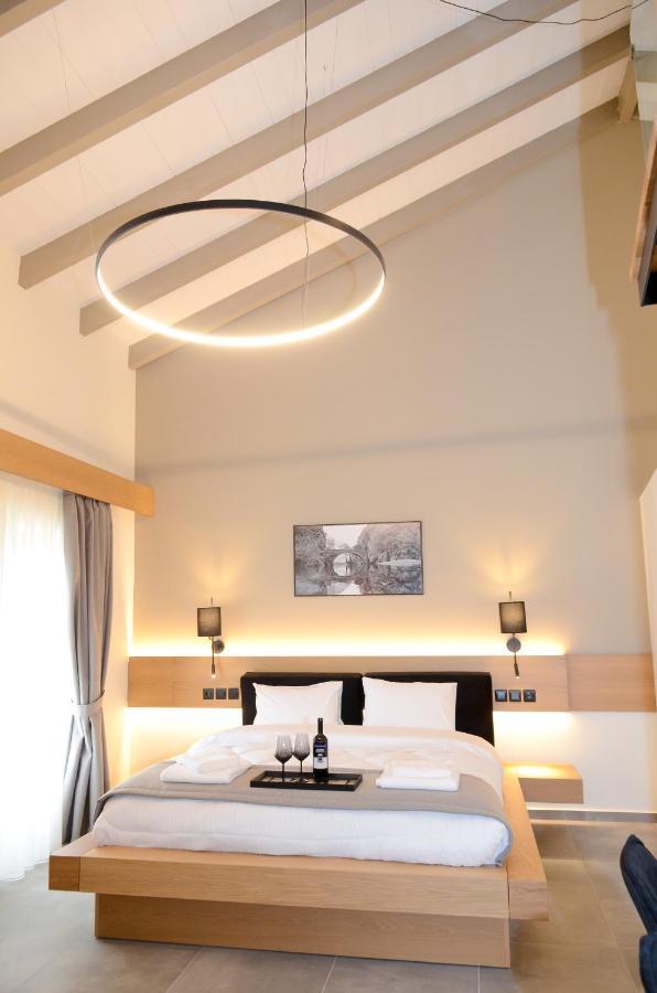 Roloi Suites นาฟปาคตอส ภายนอก รูปภาพ
