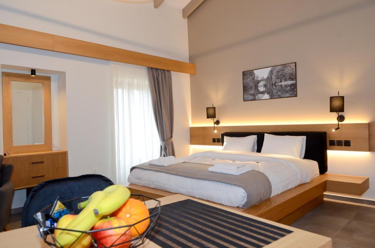 Roloi Suites นาฟปาคตอส ภายนอก รูปภาพ
