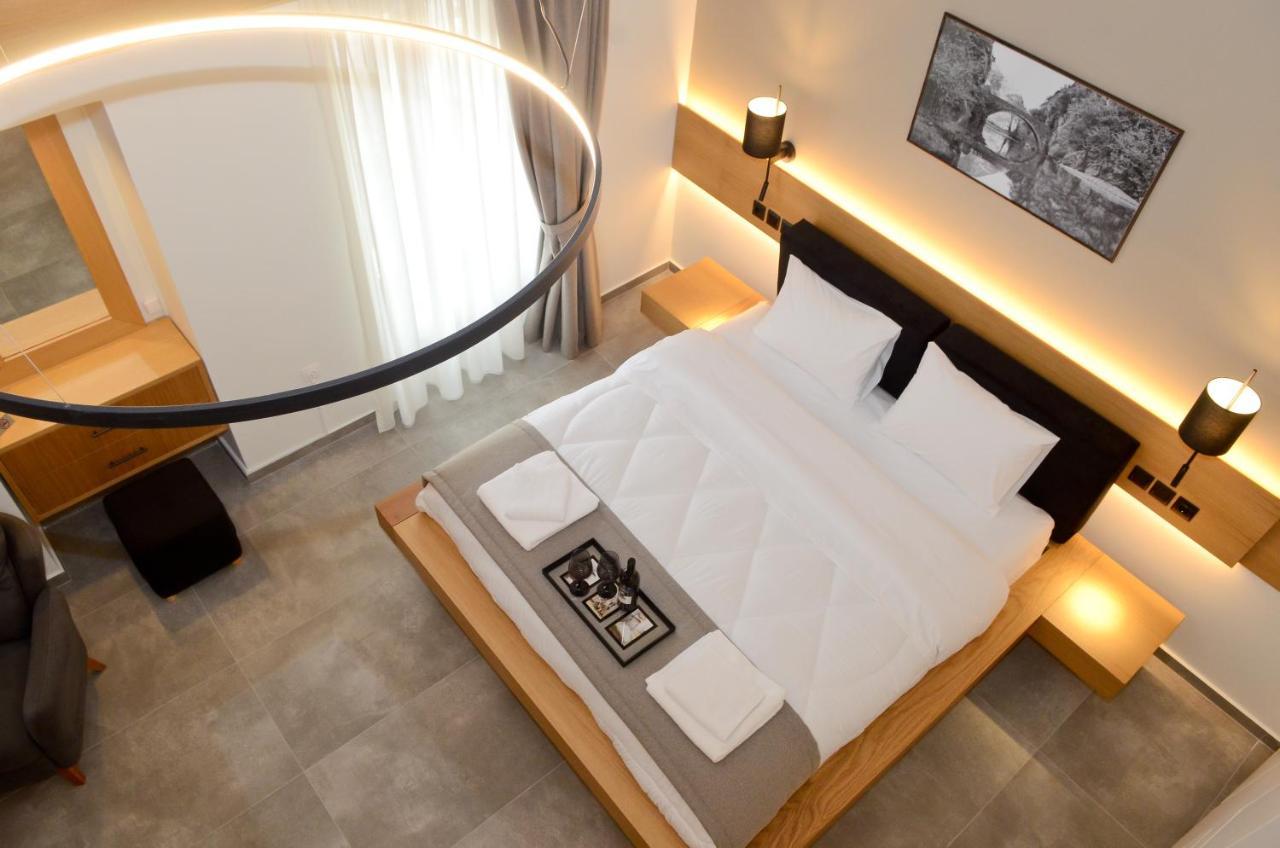 Roloi Suites นาฟปาคตอส ภายนอก รูปภาพ