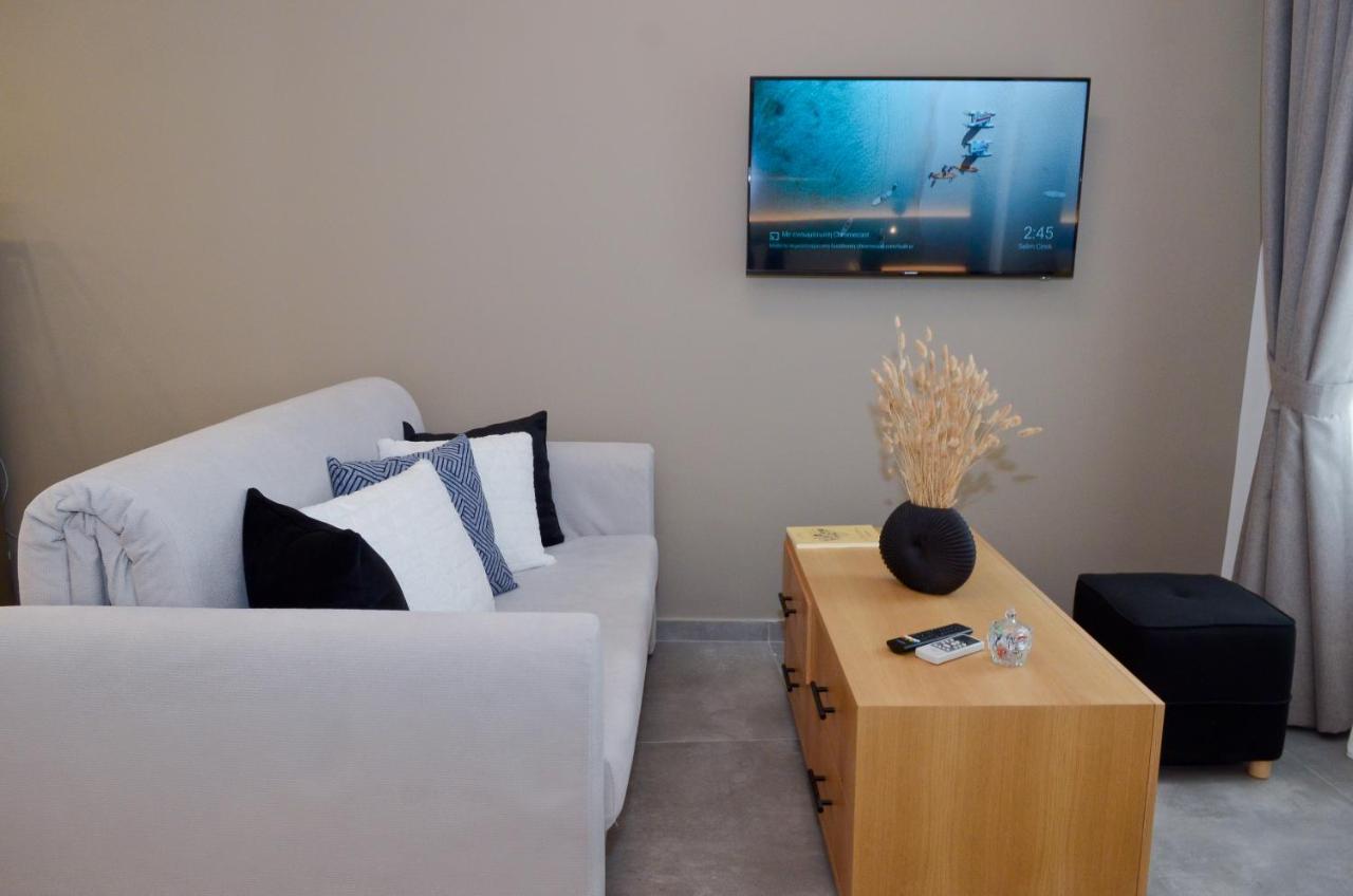 Roloi Suites นาฟปาคตอส ภายนอก รูปภาพ